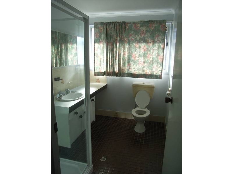 Kariboe Street, Biloela QLD 4715