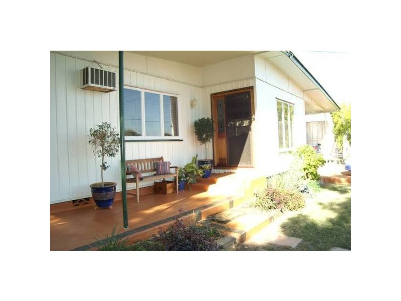 154 Kroombit Street, Biloela QLD 4715