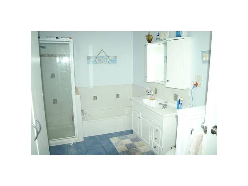 154 Kroombit Street, Biloela QLD 4715