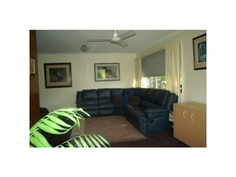 3 Beak Place, Biloela QLD 4715