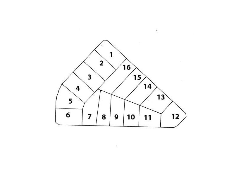 4 Wenck Street, Moura QLD 4718