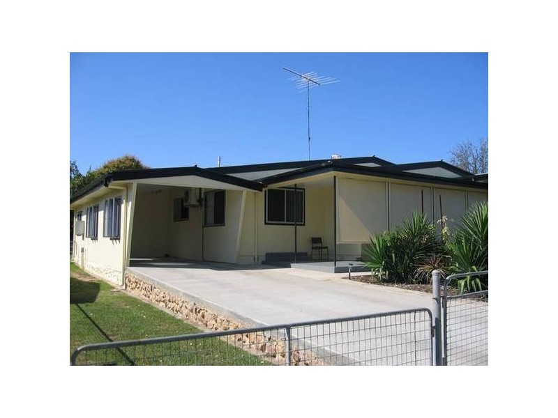 34 King Street, Moura QLD 4718