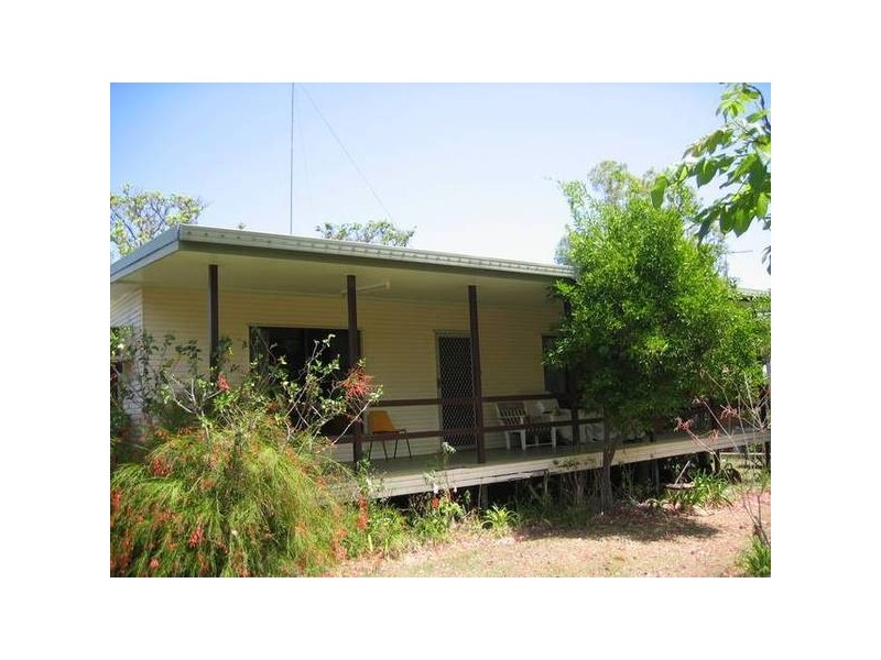 37 Mcarthur Street, Moura QLD 4718