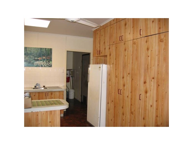 37 Mcarthur Street, Moura QLD 4718