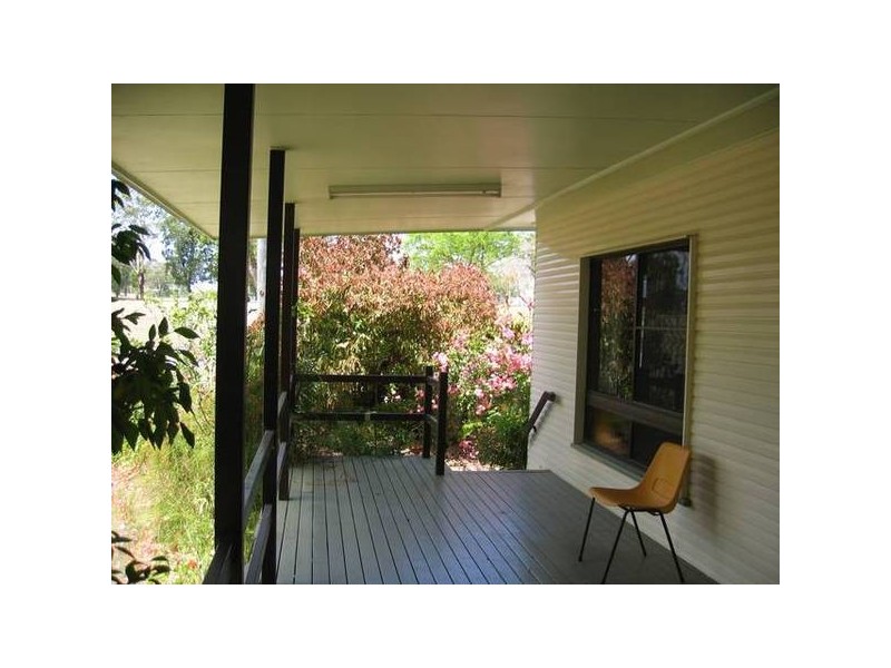 37 Mcarthur Street, Moura QLD 4718