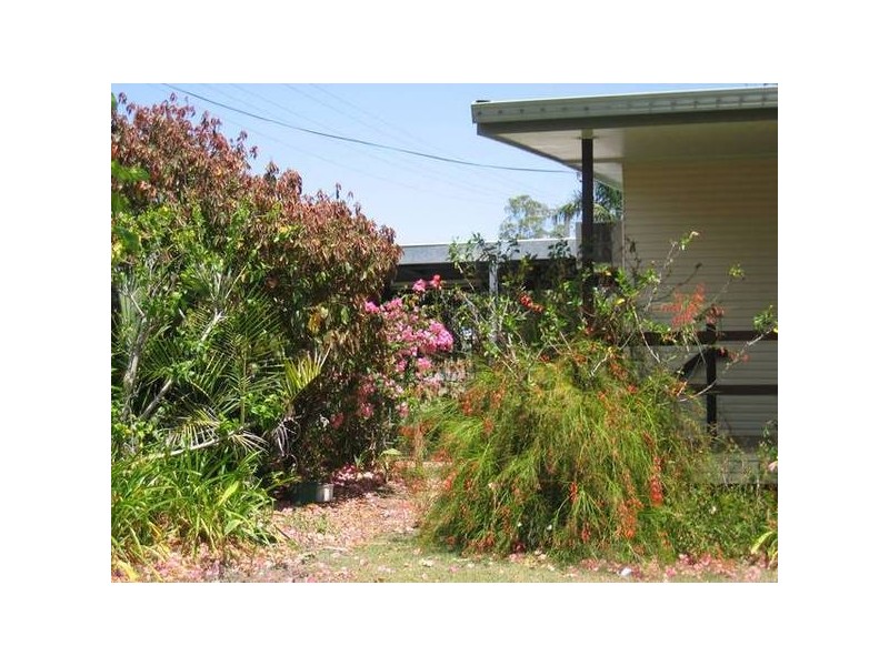 37 Mcarthur Street, Moura QLD 4718