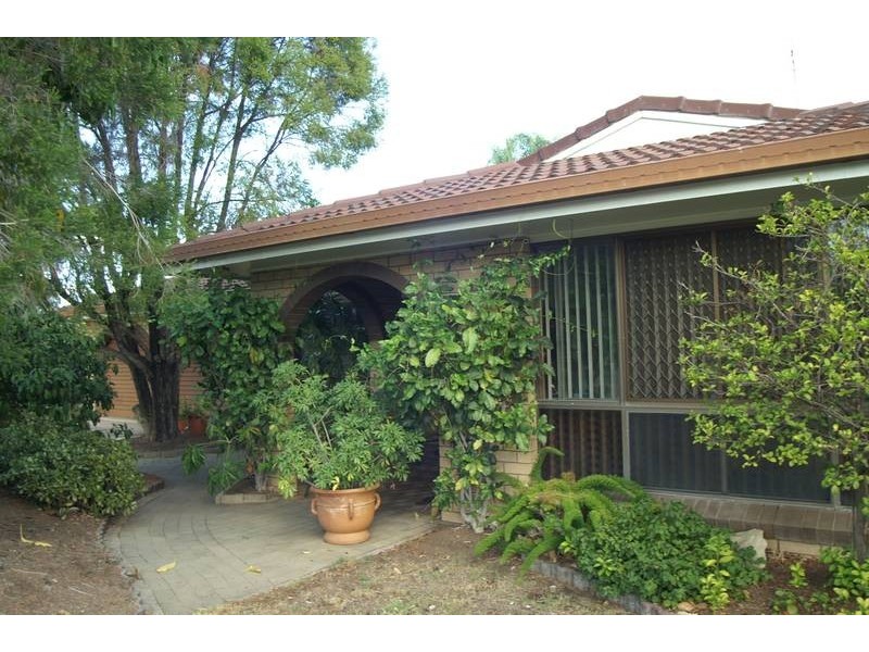 77 Thalberg Avenue, Biloela QLD 4715