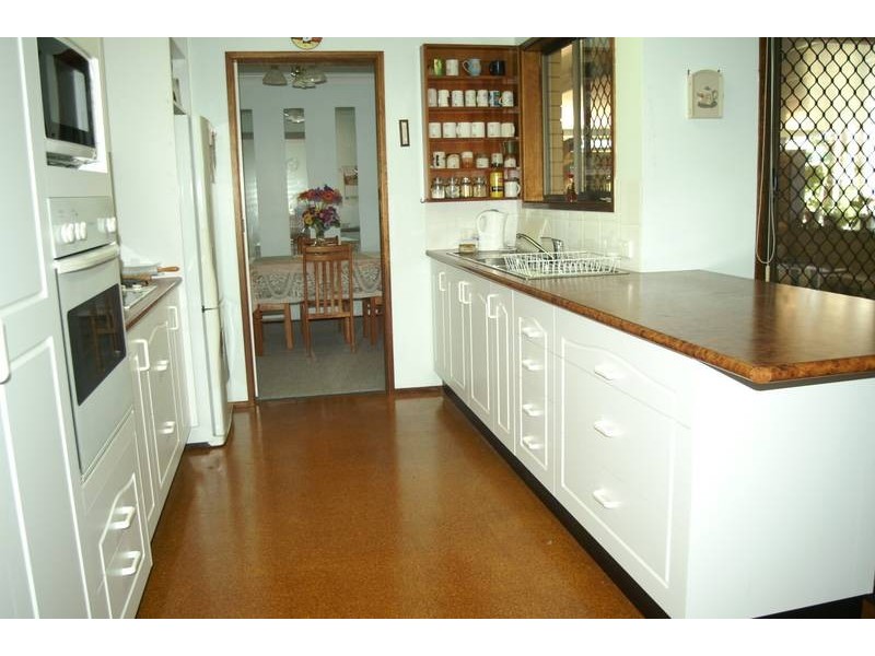 77 Thalberg Avenue, Biloela QLD 4715