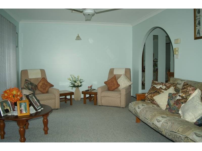 77 Thalberg Avenue, Biloela QLD 4715