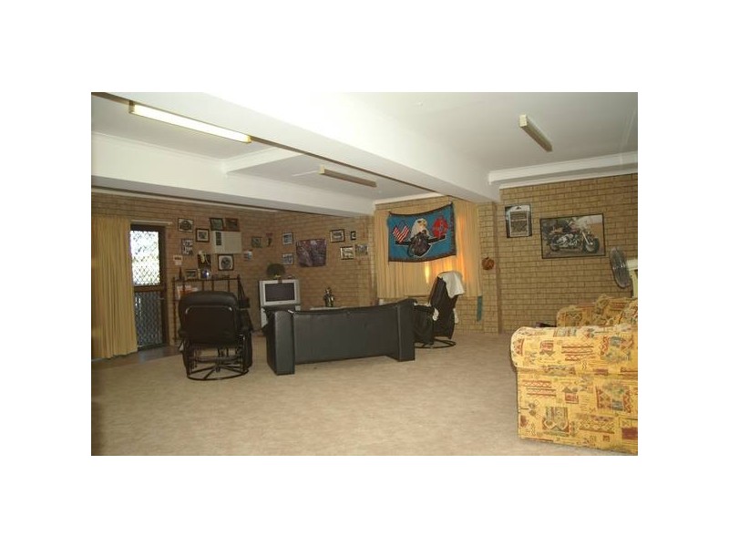 1 Alexandra Ave, Biloela QLD 4715