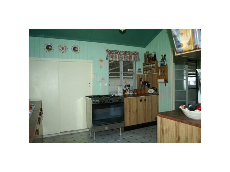 28 Paroz Cres, Biloela QLD 4715