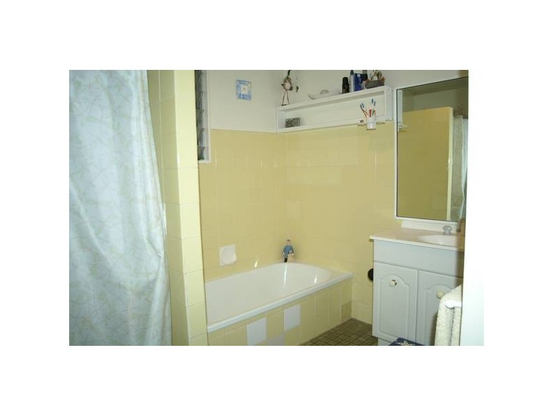 28 Paroz Cres, Biloela QLD 4715