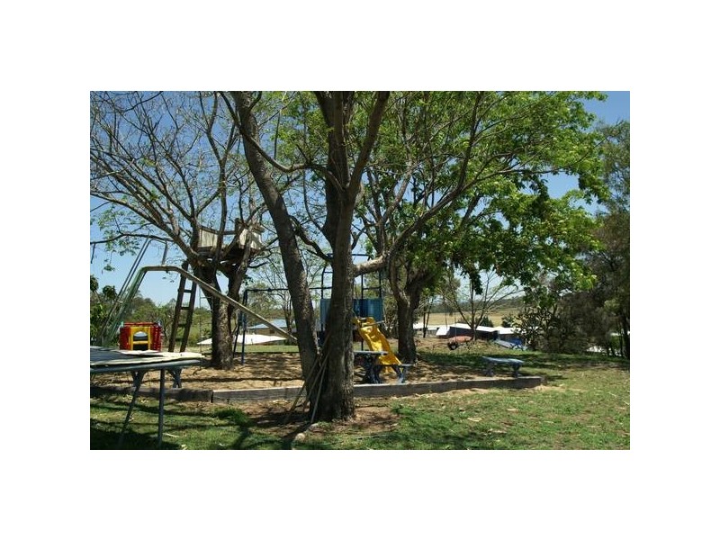 28 Paroz Cres, Biloela QLD 4715