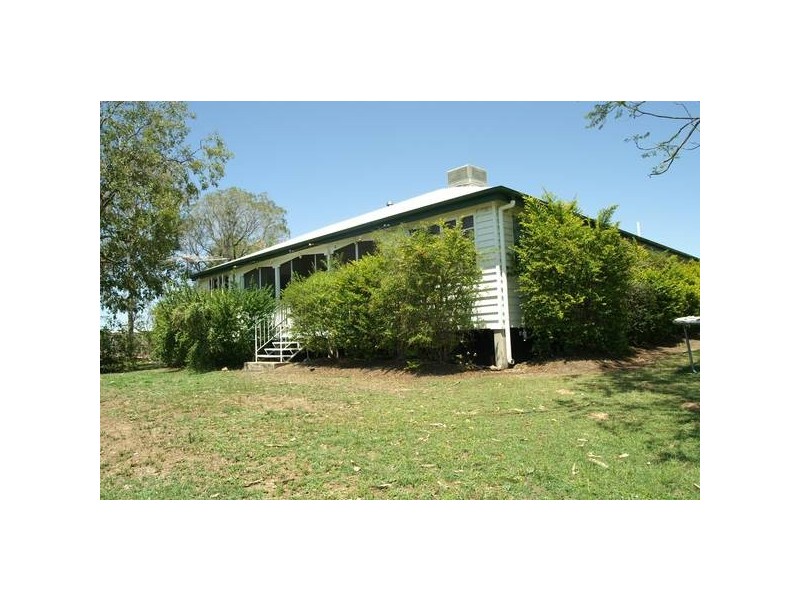 28 Paroz Cres, Biloela QLD 4715