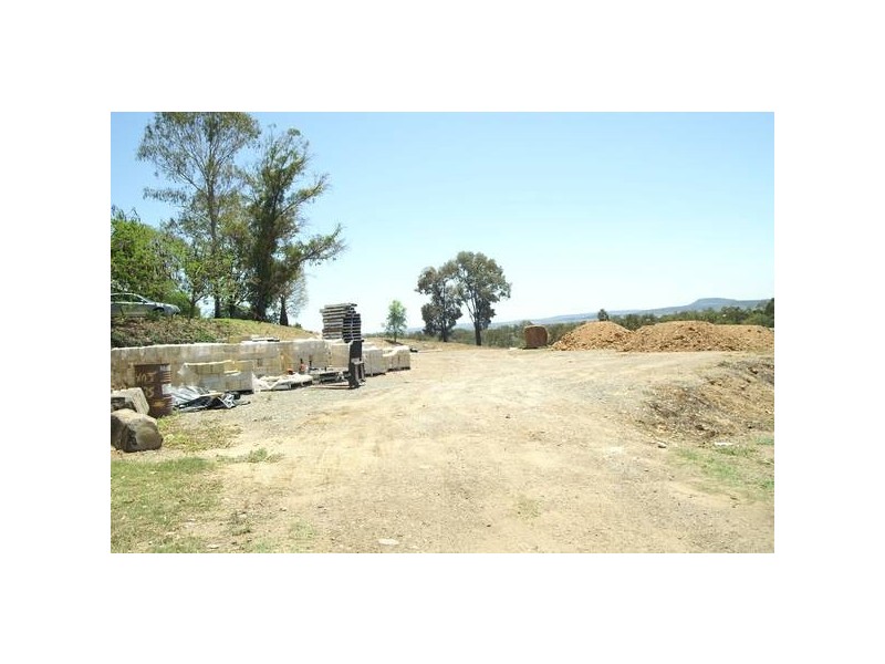 28 Paroz Cres, Biloela QLD 4715