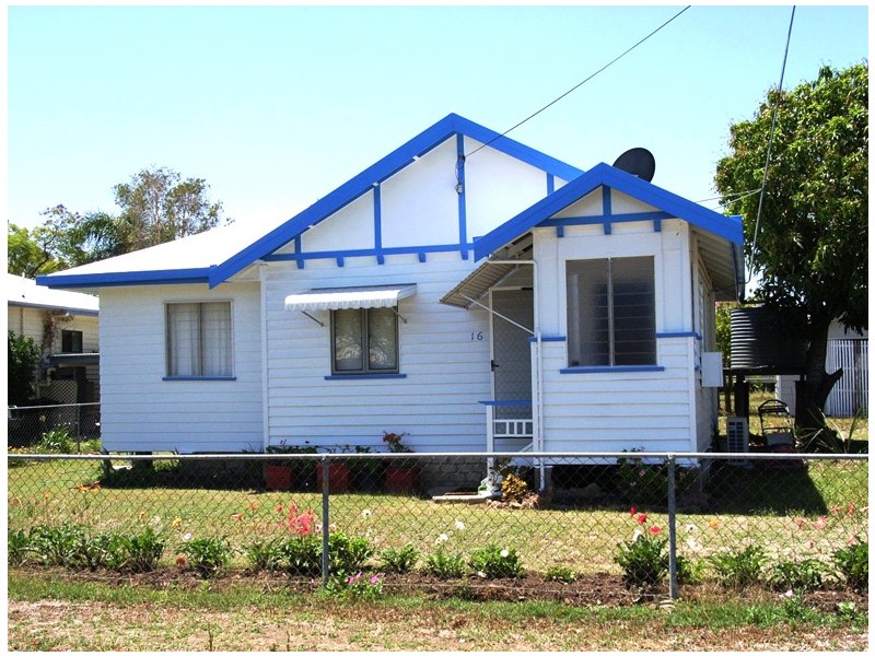 16 Kariboe Street, Biloela QLD 4715