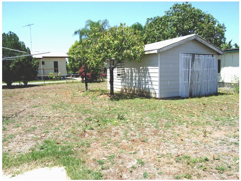 16 Kariboe Street, Biloela QLD 4715