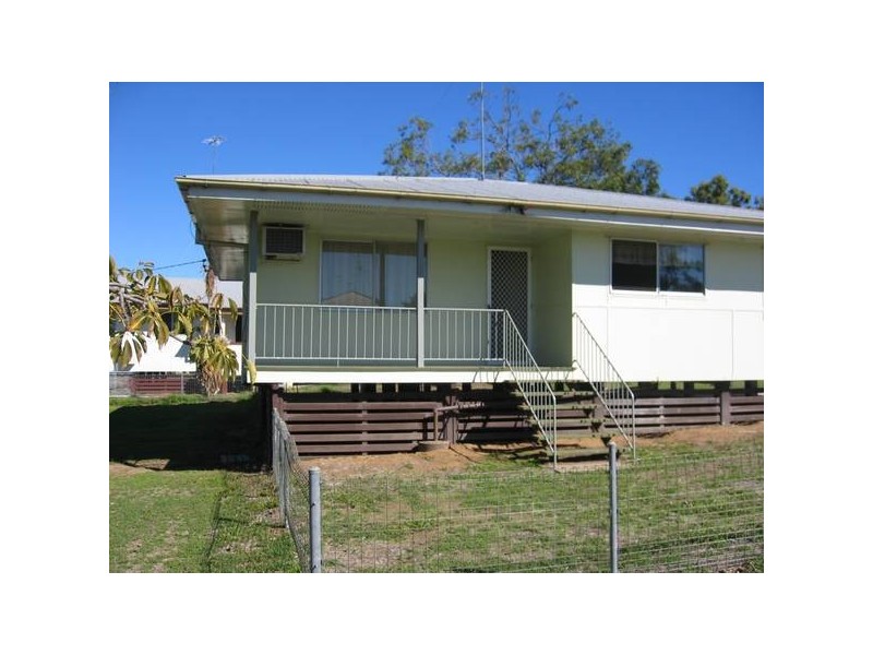 48 Nobbs, Moura QLD 4718