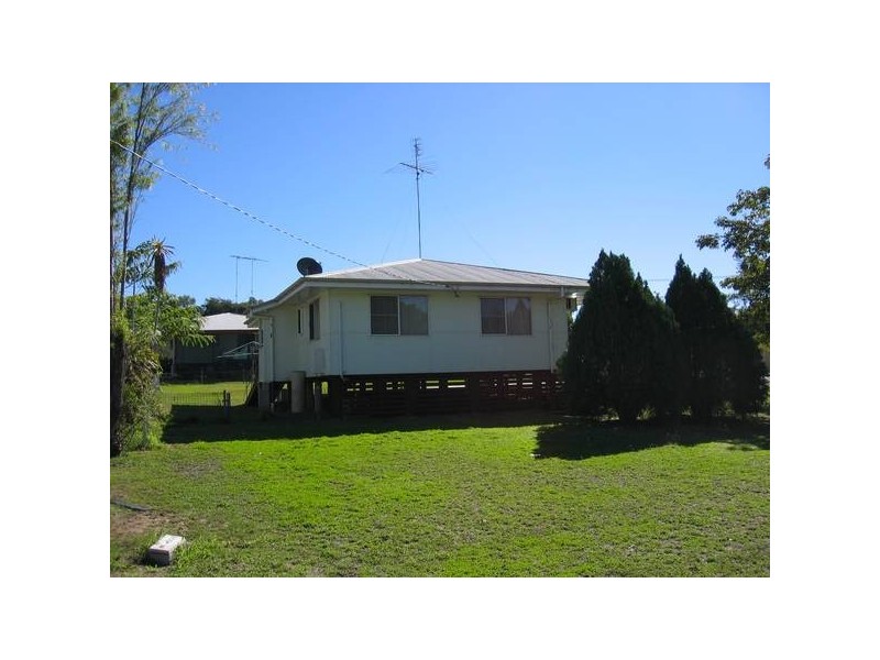 48 Nobbs, Moura QLD 4718