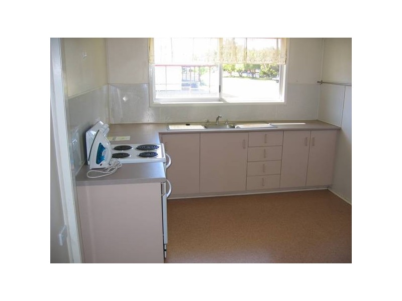 48 Nobbs, Moura QLD 4718