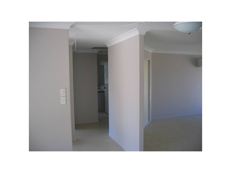 1 & 2/23 Gilchrist St, Moura QLD 4718