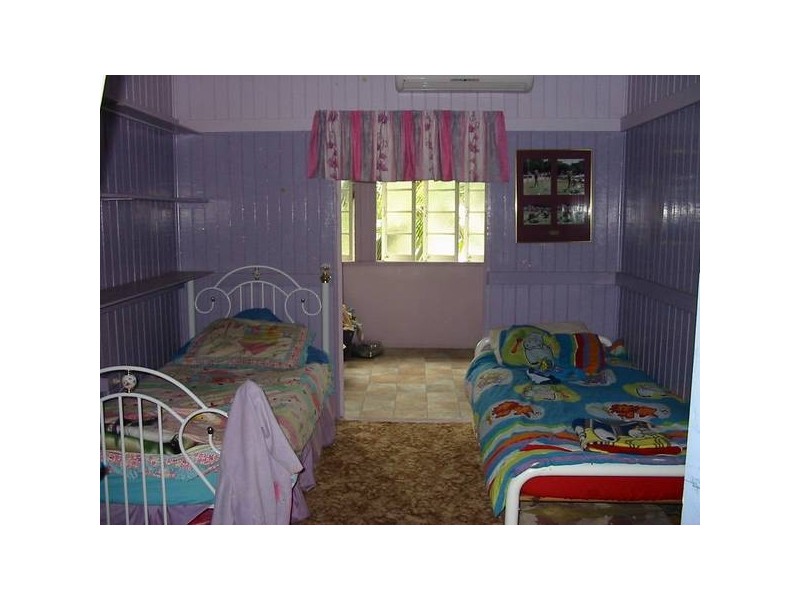 5 Sixth Ave, Theodore QLD 4719