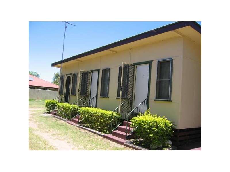 76 Dawson Hwy, Moura QLD 4718