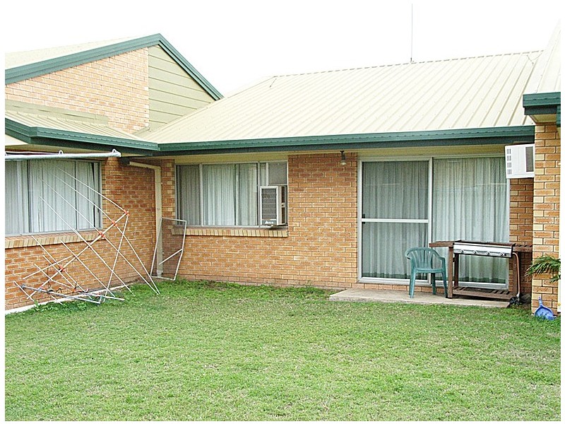 2/171 Kariboe, Biloela QLD 4715
