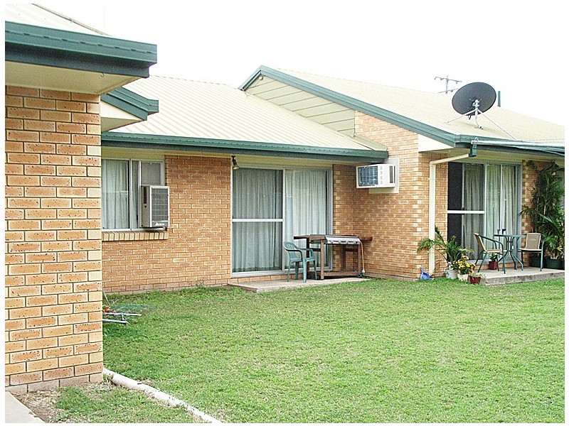 2/171 Kariboe, Biloela QLD 4715