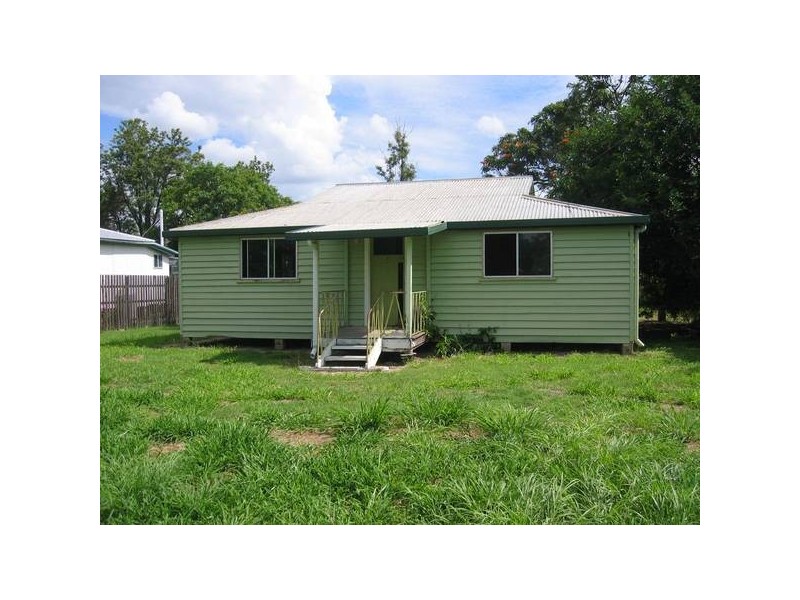 4 Eighth Avenue, Theodore QLD 4719