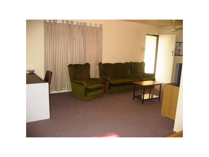 11 Becker Street, Moura QLD 4718