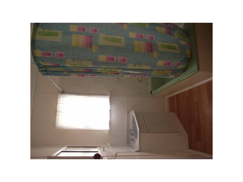 1/3 Bell, Biloela QLD 4715