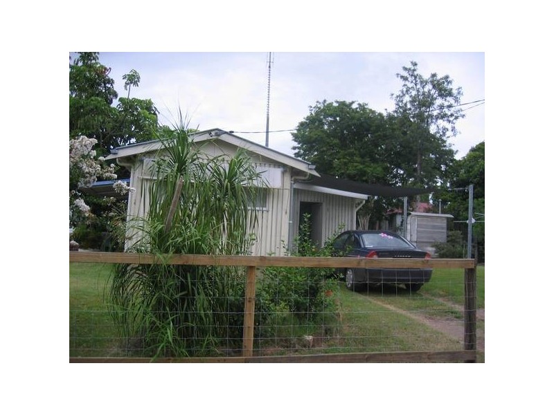 12-14 The Boulevard, Theodore QLD 4719