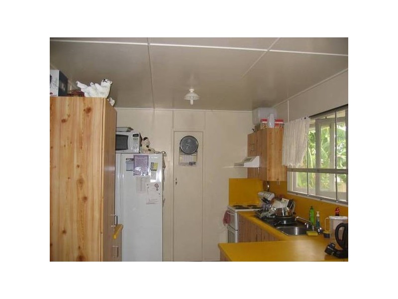 3 Hewitt Street, Moura QLD 4718