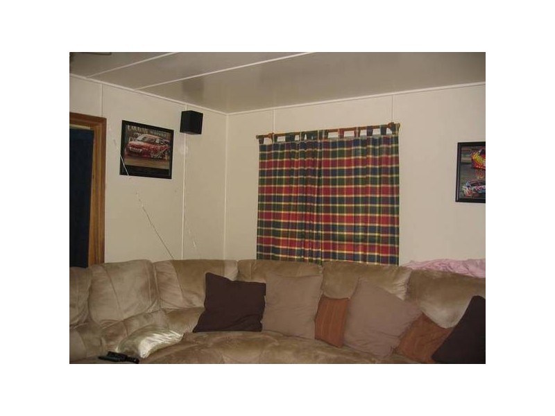 3 Hewitt Street, Moura QLD 4718