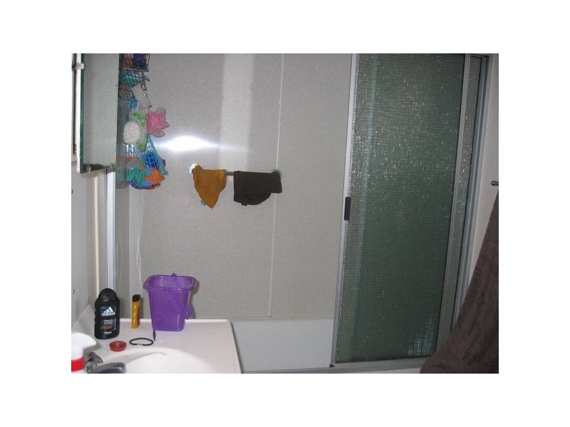 3 Hewitt Street, Moura QLD 4718