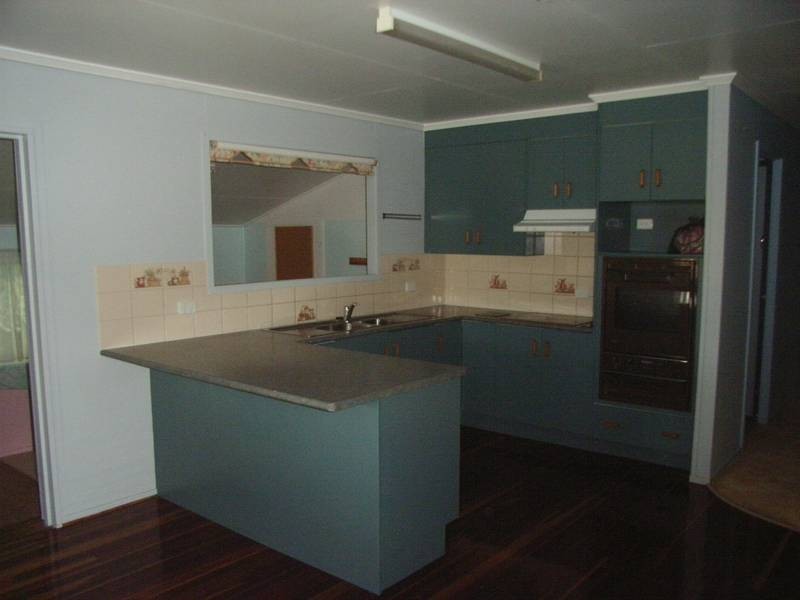 14 Dee Street, Biloela QLD 4715