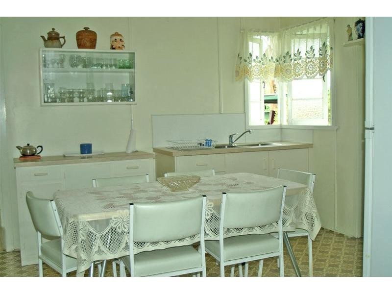 4 Rainbow Street, Biloela QLD 4715