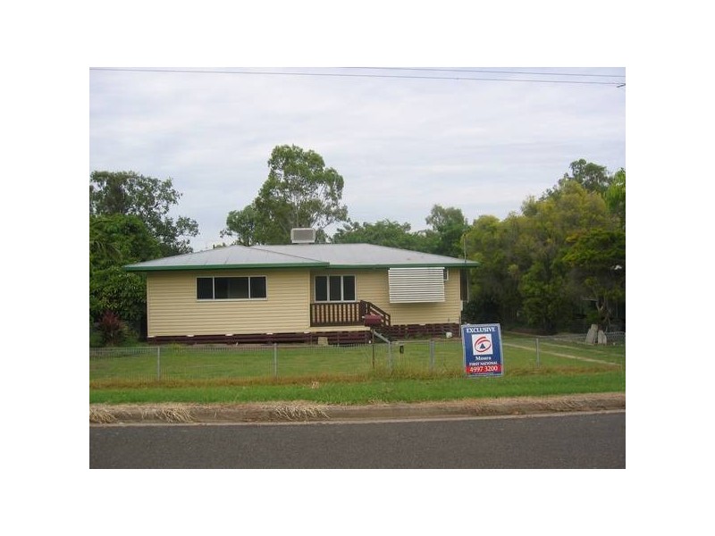 3 Shirley street, Moura QLD 4718