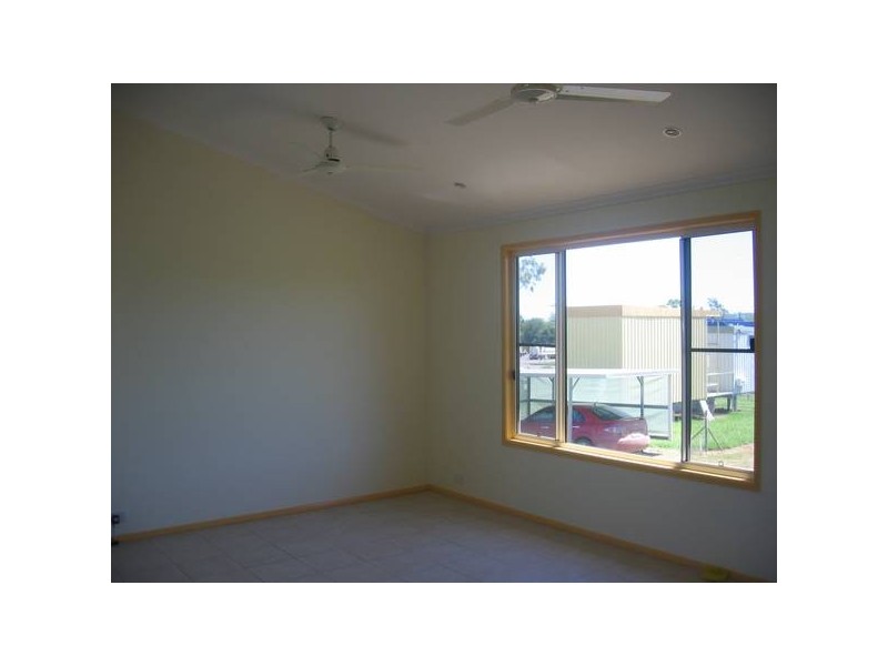 28 Bowen Street, Banana QLD 4702