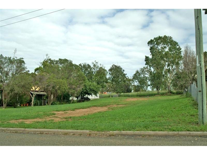 24 Archer Street, Biloela QLD 4715