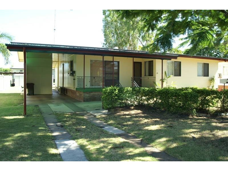 23 Buckland Street, Biloela QLD 4715