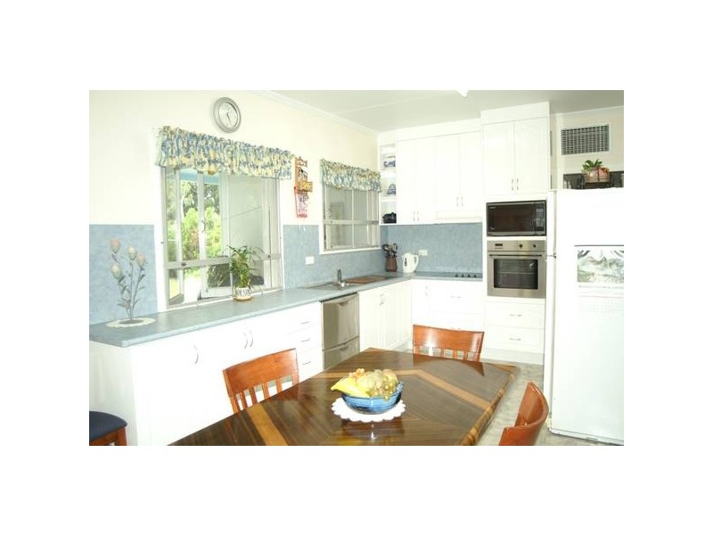 16 Kroombit Street, Biloela QLD 4715