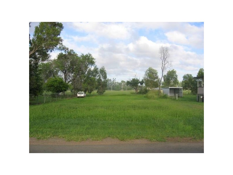 127 The Boulevard, Theodore QLD 4719