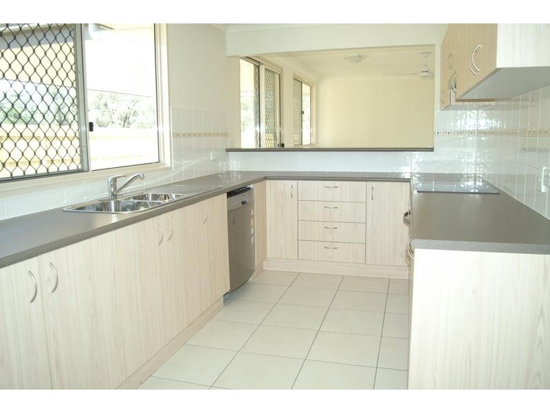 9 Valley View Drive, Biloela QLD 4715