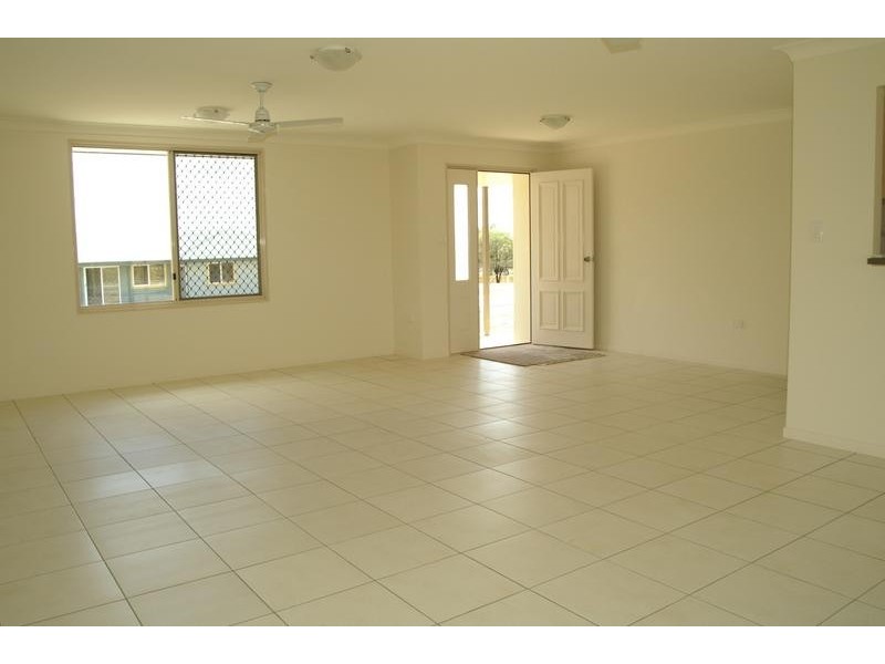 9 Valley View Drive, Biloela QLD 4715