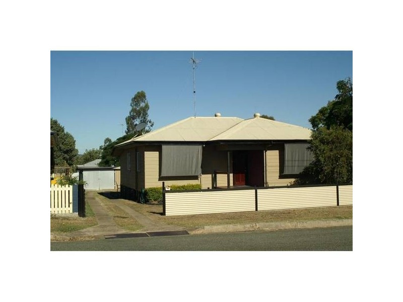 20 Barrett Street, Biloela QLD 4715