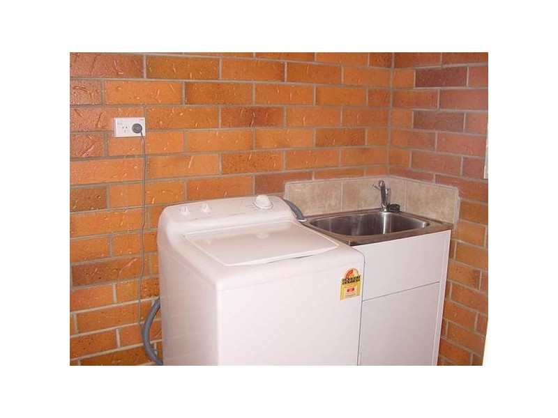 1 & 2/132 Kariboe Street, Biloela QLD 4715