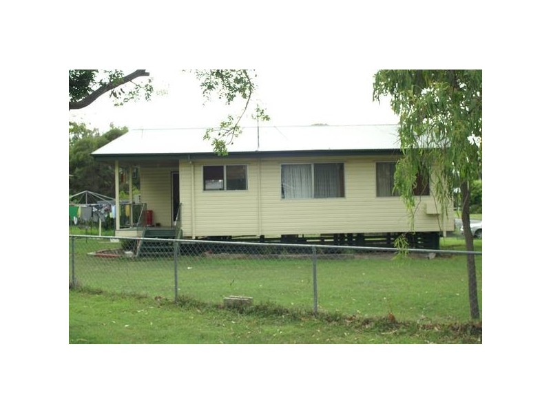 21 Castle Street, Biloela QLD 4715