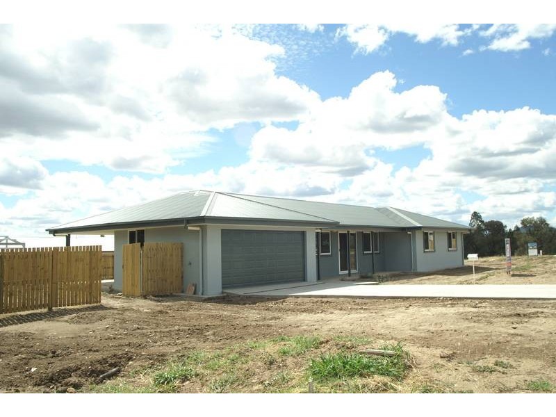 7 Valley View Drive, Biloela QLD 4715